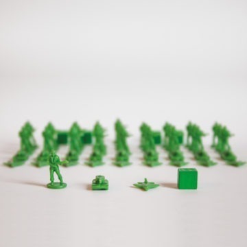 30 grüne Infanterie, 10 grüne Panzer, 10 grüne Flieger, 5 grüne Holz-Marker